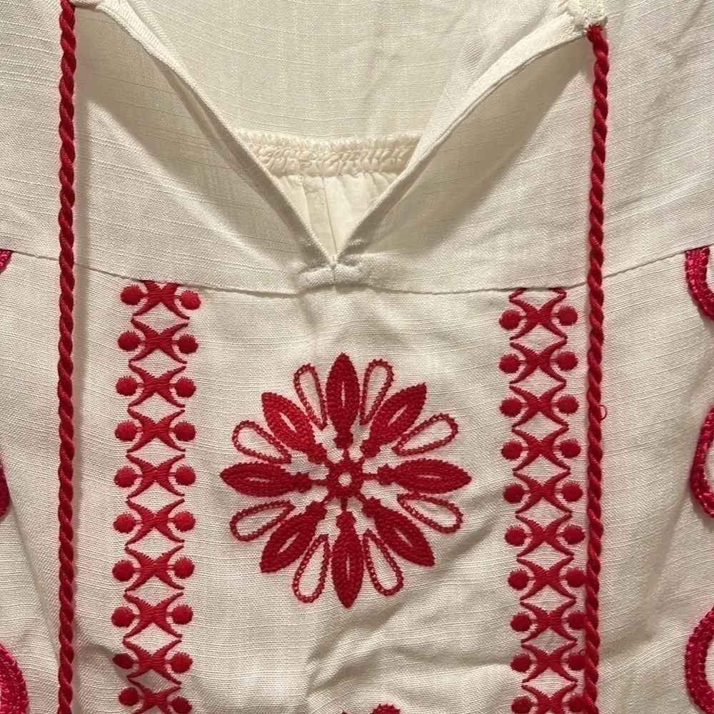 Miami White Dress With Dark Pink Embroidery  mini  Womens Size XS  Sleev… - Picture 5 of 8